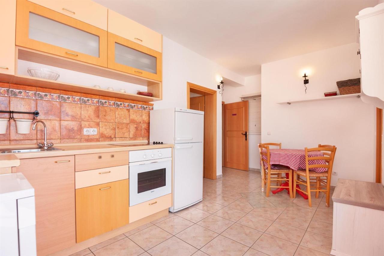 Apartments Gordana Lokva Rogoznica Exterior photo